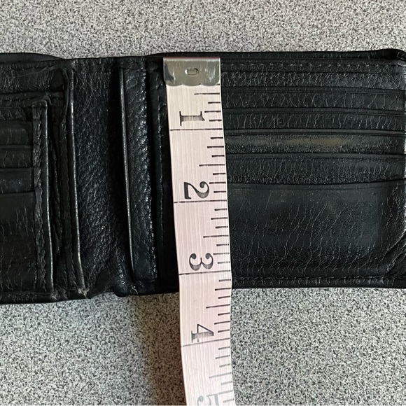 Vintage Roots Canada Black Leather Wallet - Picture 13 of 16